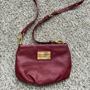 MARC JACOBS CLASSIC CRANBERRY MAROON CROSSBODY